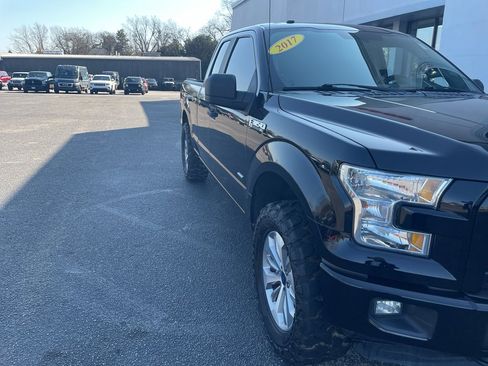 Used 2017 Ford F150 XL w/ Equipment Group 101A Mid image 2