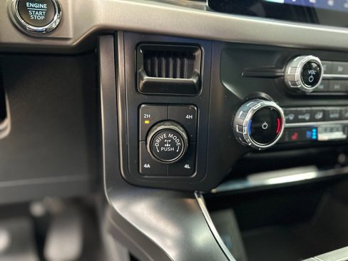 Used 2022 Ford F150 Raptor image 29