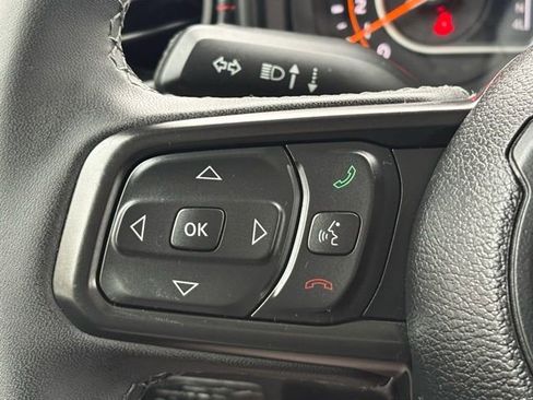 Used 2025 Jeep Gladiator Rubicon image 24