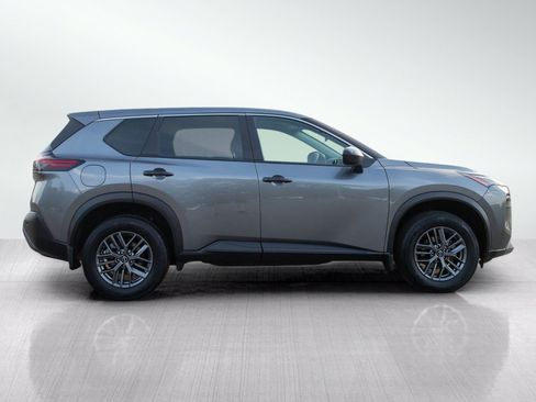 Used 2023 Nissan Rogue S AWD/4WD image 7