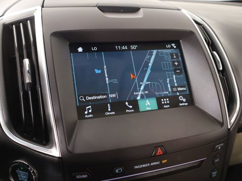 Used 2018 Ford Edge Titanium w/ Equipment Group 302A image 7