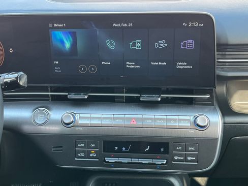 Used 2025 Hyundai Kona SEL image 17