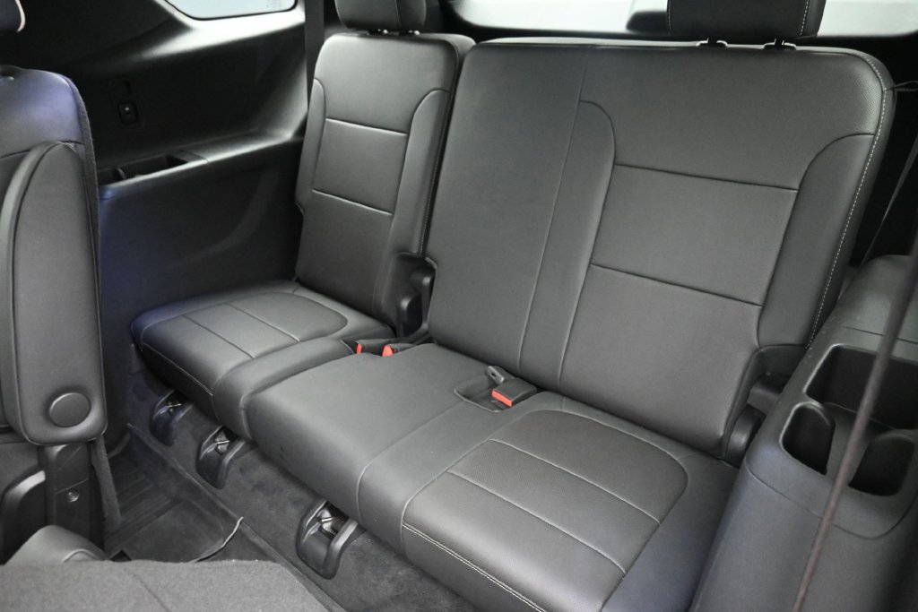 Used 2023 Chevrolet Traverse Premier AWD/4WD image 12