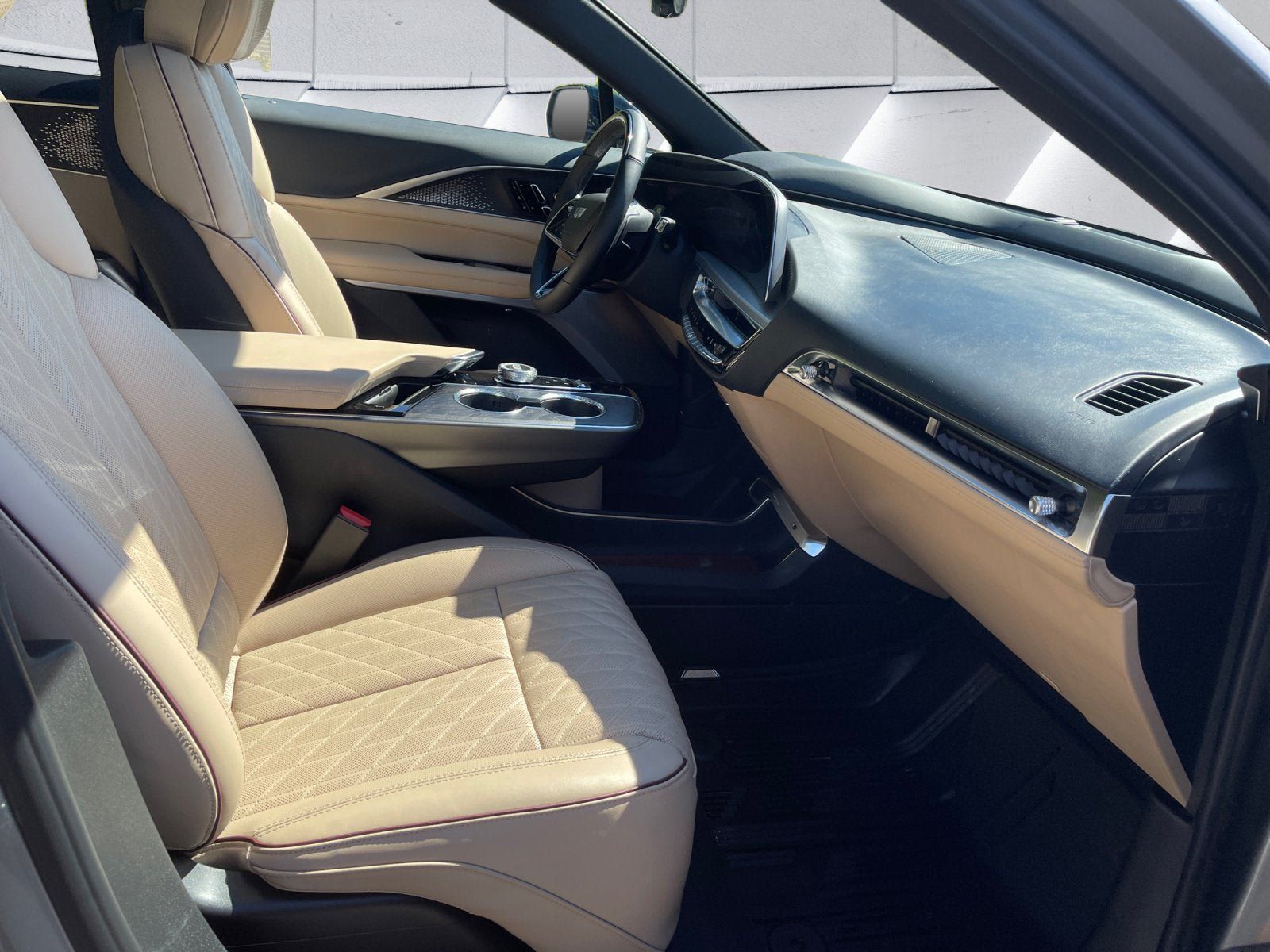 Certified 2026 Cadillac Lyriq Signature Luxury w/ Nappa Leather Package AWD/4WD image 16