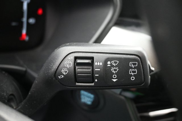 Used 2025 Ford Escape Active AWD/4WD image 29