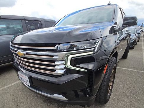 Used 2021 Chevrolet Suburban High Country AWD/4WD image 3