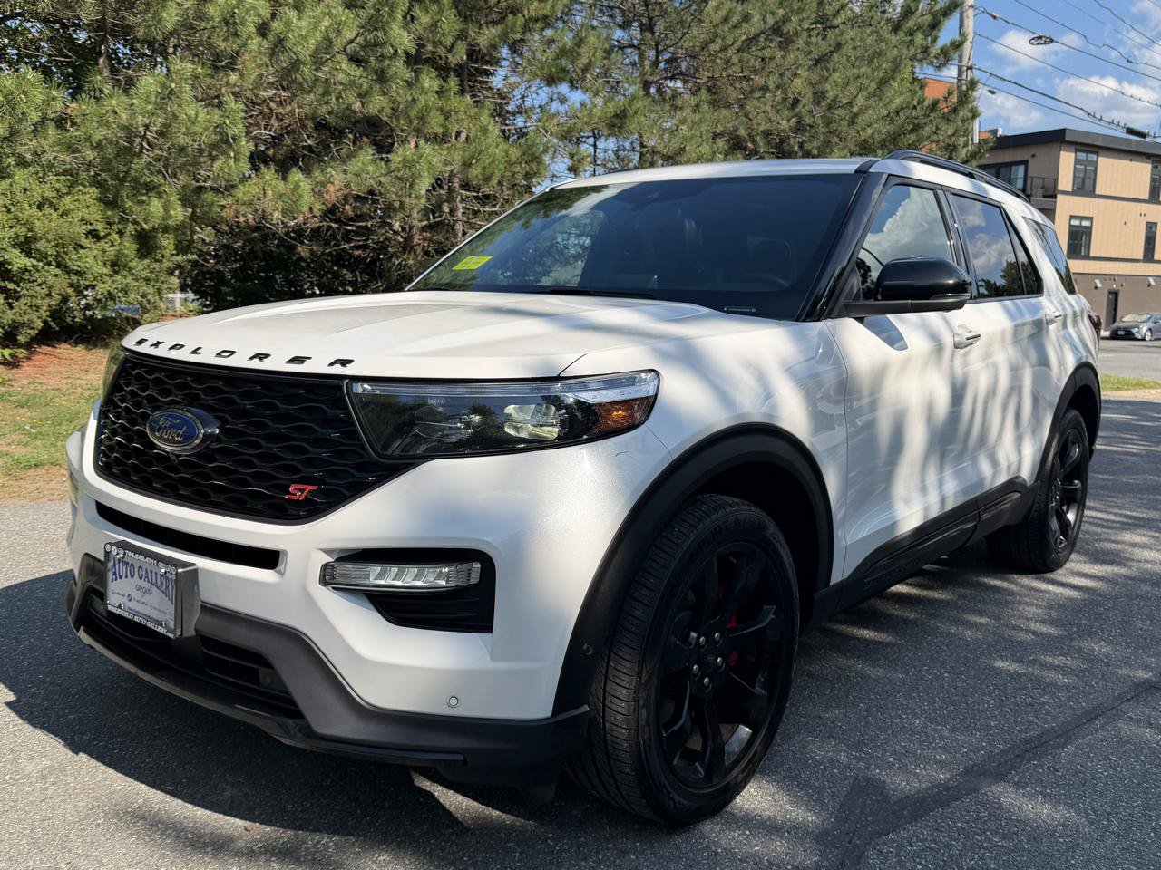 Used 2020 Ford Explorer ST w/ ST Street Pack AWD/4WD image 3