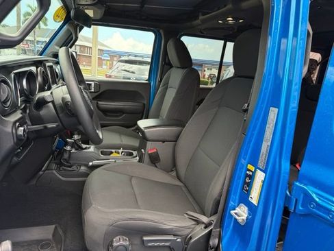 Used 2022 Jeep Wrangler Unlimited Sport AWD/4WD image 14