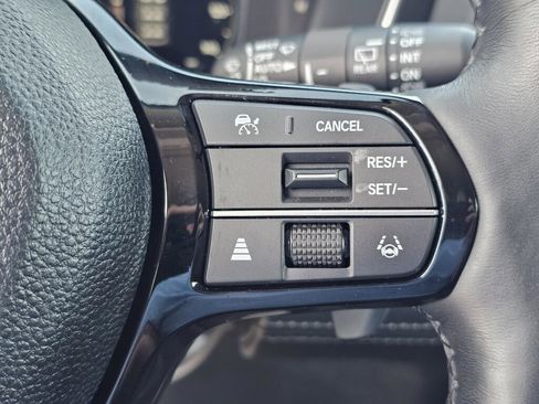 Certified 2024 Honda Pilot Elite image 23