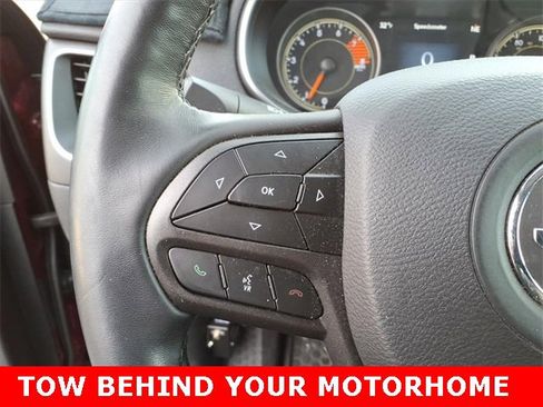 Used 2019 Jeep Cherokee Trailhawk w/ Cold Weather Group image 19