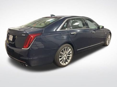 Used 2018 Cadillac CT6 Luxury image 8
