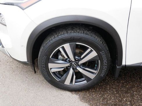 Certified 2023 Nissan Rogue Platinum image 9