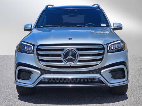 New 2026 Mercedes-Benz GLS 580 4MATIC image 8