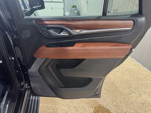 Used 2023 GMC Yukon Denali Ultimate image 21