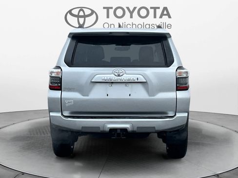 Used 2022 Toyota 4Runner SR5 Premium image 5