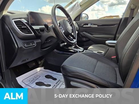 Used 2024 Kia Seltos S FWD image 3