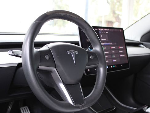 Used 2020 Tesla Model 3 Performance image 17