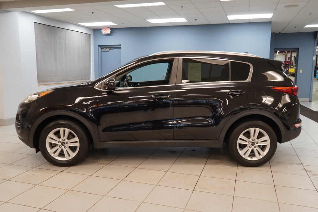 Used 2017 Kia Sportage LX w/ LX Popular Package AWD/4WD image 2