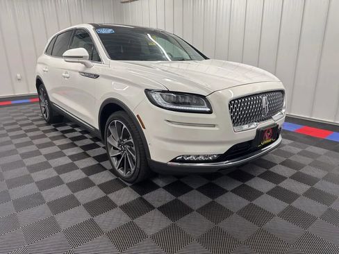 Used 2022 Lincoln Nautilus Reserve w/ Equipment Group 202A image 2