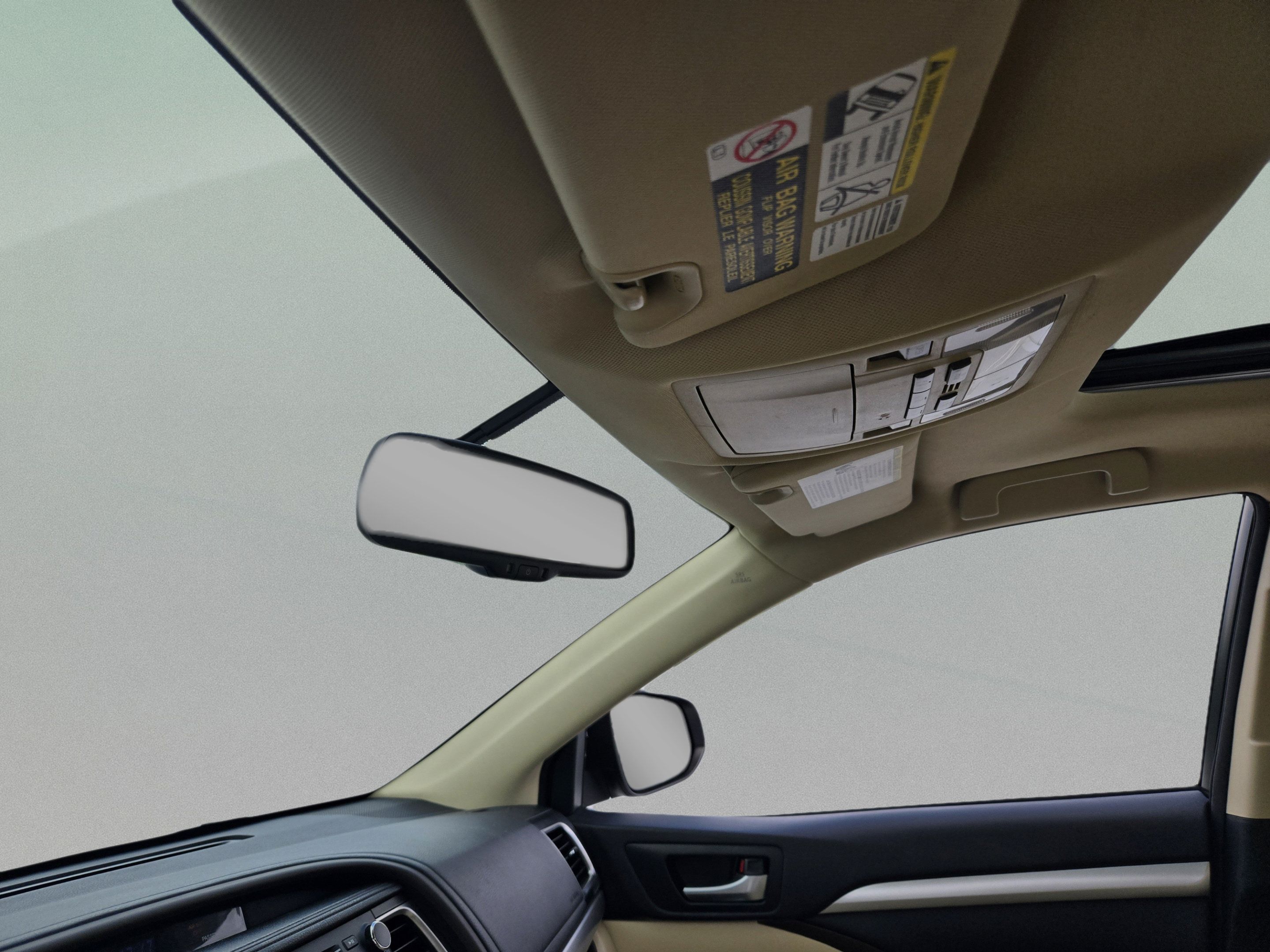 Used 2014 Toyota Highlander XLE FWD image 23