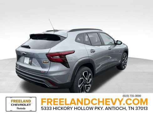 New 2026 Chevrolet Trax RS w/ Sunroof Package image 2