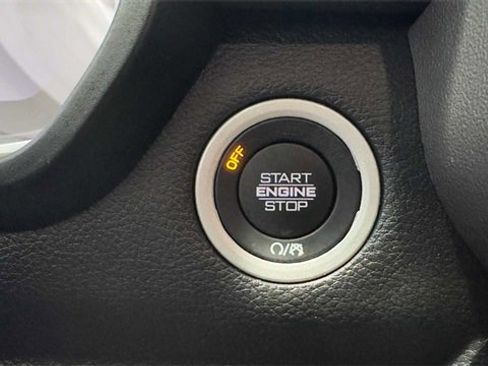 Used 2024 RAM 1500 Laramie image 25