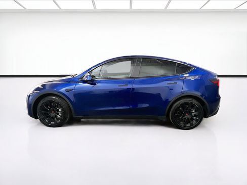 Used 2022 Tesla Model Y Long Range AWD/4WD image 22