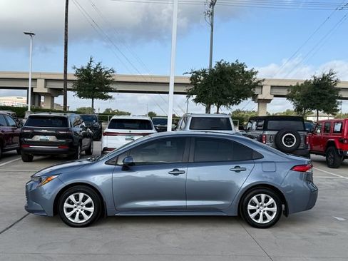 Used 2026 Toyota Corolla LE FWD image 9