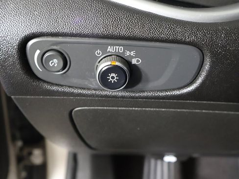 Used 2023 Chevrolet Malibu LT w/ Driver Confidence Package image 31