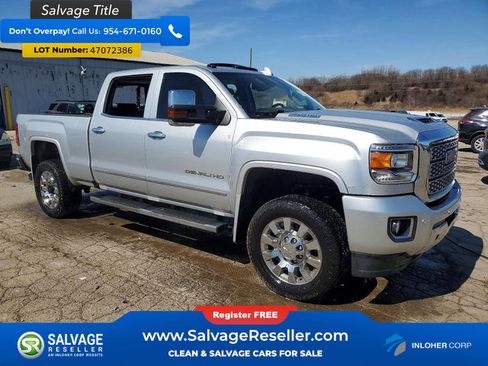 Used 2018 GMC Sierra 2500 Denali w/ Duramax Plus Package AWD/4WD image 5