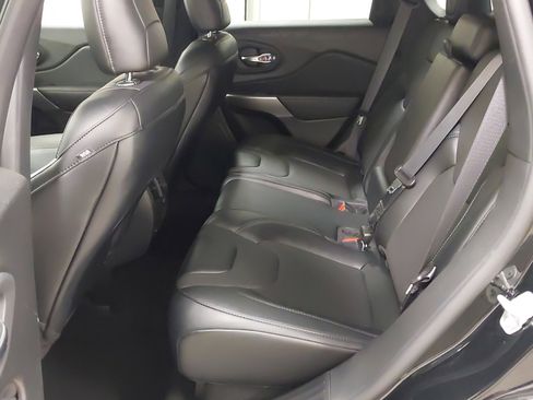 Used 2022 Jeep Cherokee Limited image 38