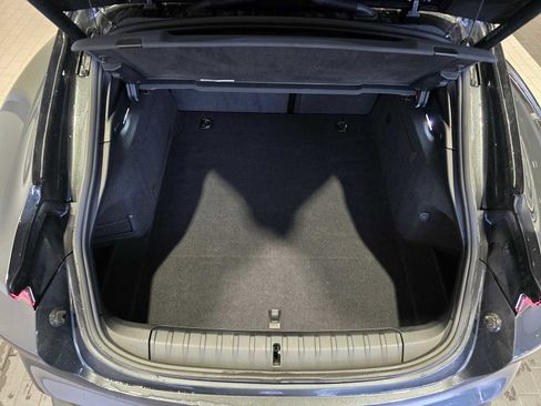 Used 2022 Porsche Taycan 4 Cross Turismo image 17