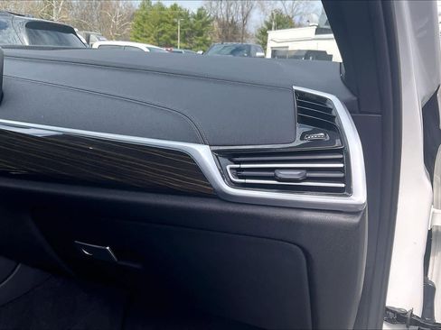 Used 2023 BMW X5 xDrive40i w/ Premium Package image 18