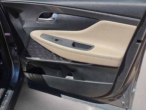Used 2019 Hyundai Santa Fe Limited FWD image 15