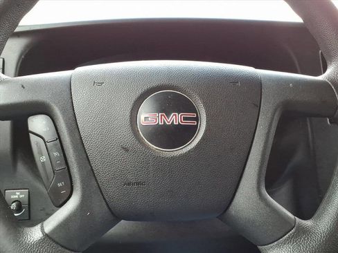 Used 2020 GMC Savana 2500 w/ Driver Convenience Package image 24