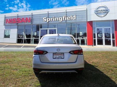 New 2025 Nissan Versa SV w/ Trunk Package image 4