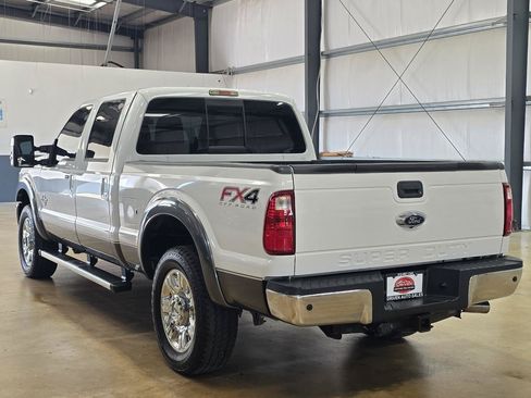 Used 2015 Ford F250 Lariat w/ Lariat Ultimate Package AWD/4WD image 7