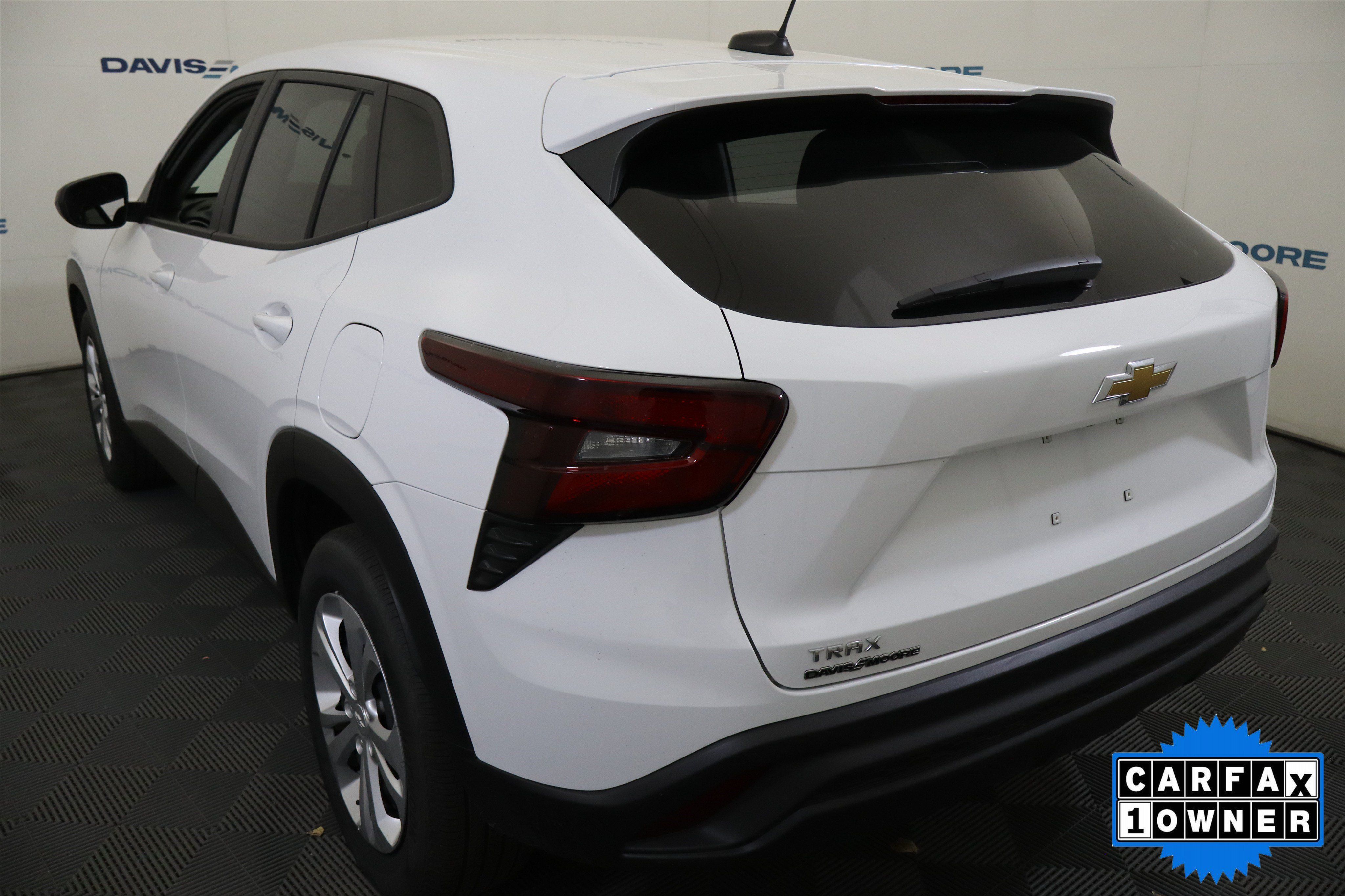 Used 2026 Chevrolet Trax LS FWD image 10