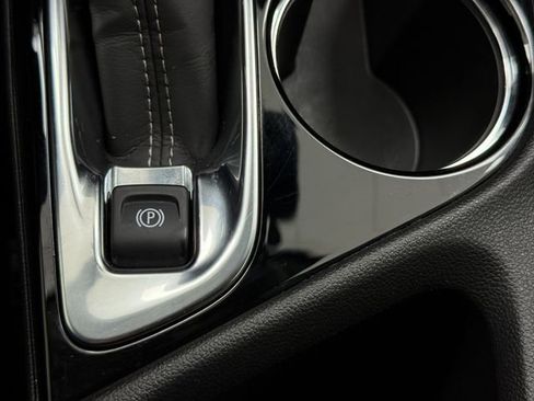Used 2025 Buick Encore GX Sport Touring FWD image 21