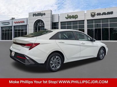 Used 2024 Hyundai Elantra SEL