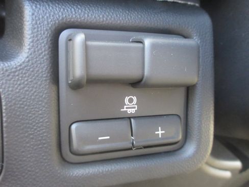 New 2026 GMC Sierra EV Elevation image 18