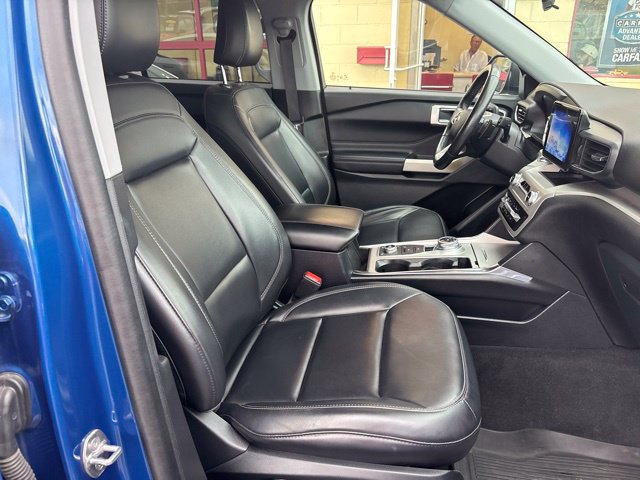 Used 2021 Ford Explorer XLT w/ Equipment Group 202A AWD/4WD image 20