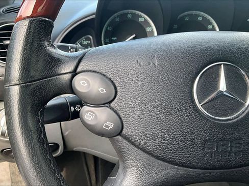Used 2004 Mercedes-Benz SL 600 image 21