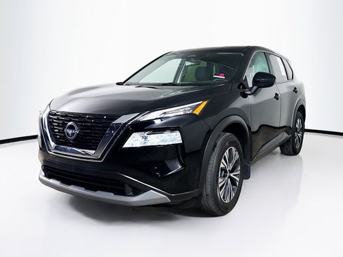 Used 2023 Nissan Rogue SV AWD/4WD image 4