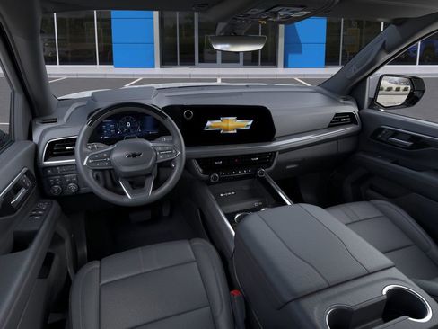 New 2026 Chevrolet Suburban RST AWD/4WD image 15