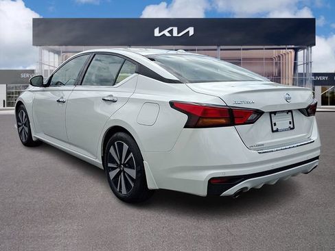 Used 2022 Nissan Altima 2.5 SL FWD image 4