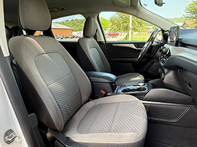 Used 2022 Ford Escape SE AWD/4WD image 17