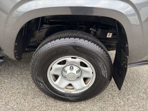 Used 2017 Toyota Tacoma SR w/ Tow Package image 21