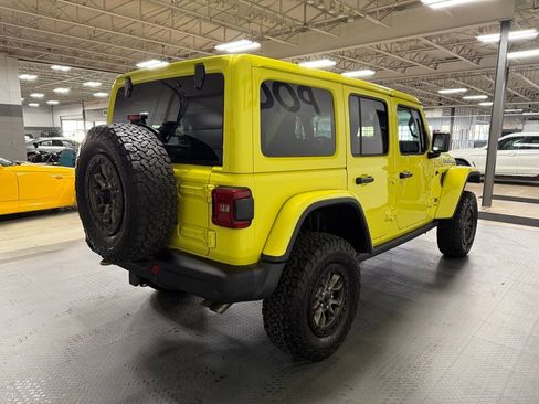 Used 2022 Jeep Wrangler Unlimited Rubicon w/ Trailer Tow Package AWD/4WD image 4