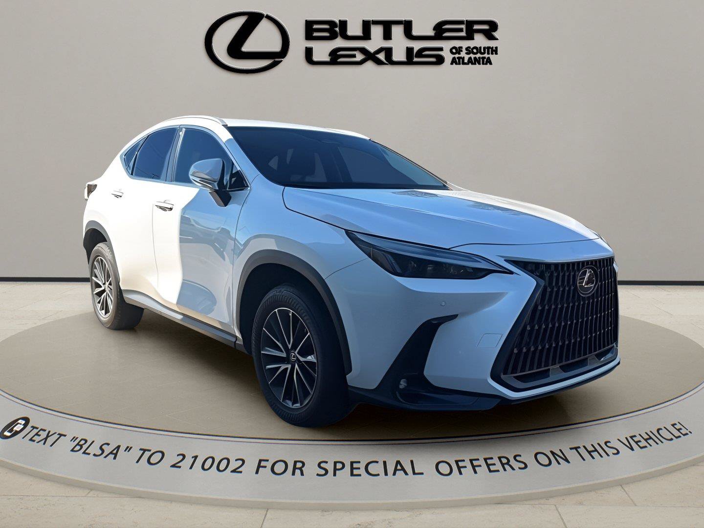 Used 2025 Lexus NX 250 FWD w/ Accessory Package (2T) image 3